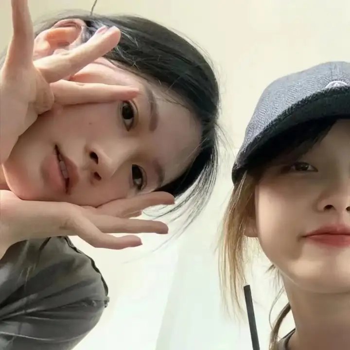 春泥溅花红